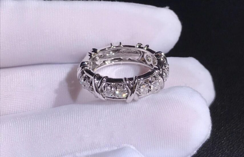Реплика Кольцо из платины с бриллиантами из Китая