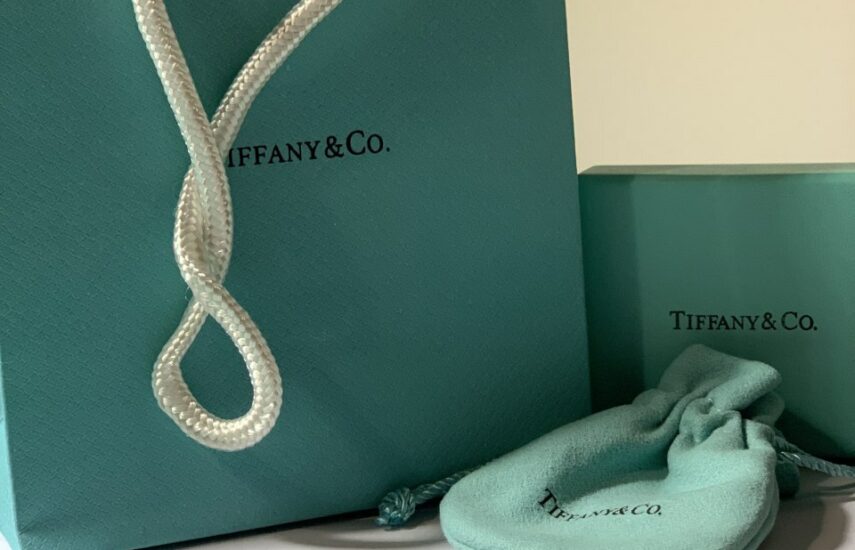 Реплика Кольцо из желтого золота и платины с бриллиантами из Китая