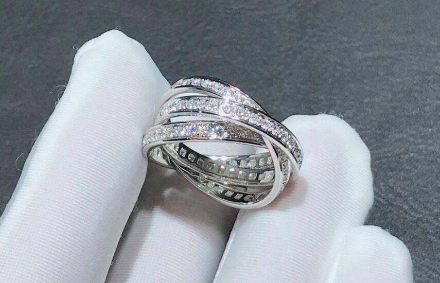 Реплика Бриллиантовое кольцо спираль из Китая