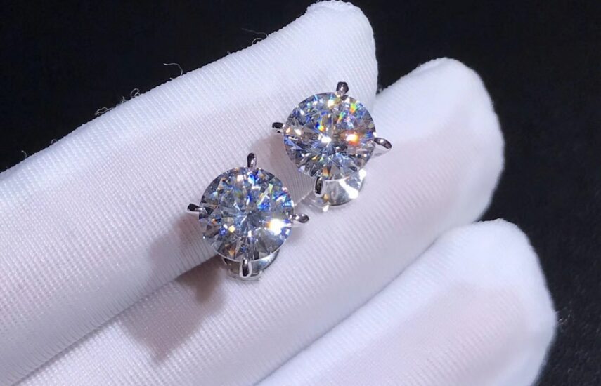 Реплика Пусеты Tiffany & Co. Solitaire с бриллиантами из Китая