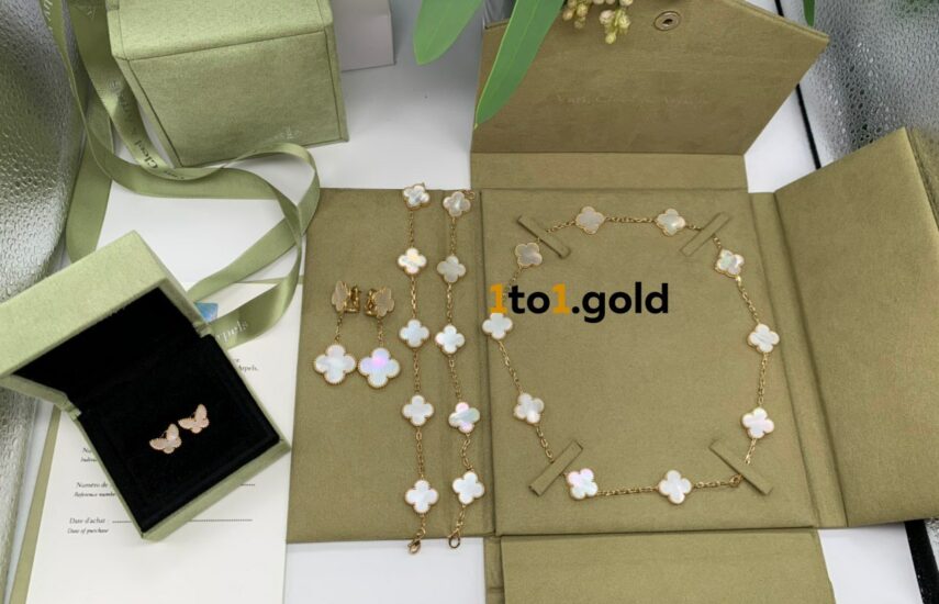 Реплика Magic Alhambra earrings & Vintage Alhambra bracelet & Vintage Alhambra necklace из Китая