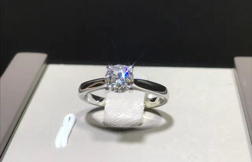 Реплика Помолвочное кольцо Tiffany Harmony™ из платины с бриллиантом круглой огранки из Китая