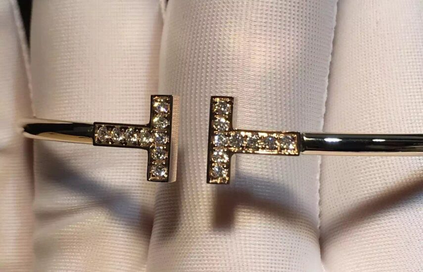 Реплика Tiffany T Diamond Wire Bracelet in Yellow Gold из Китая