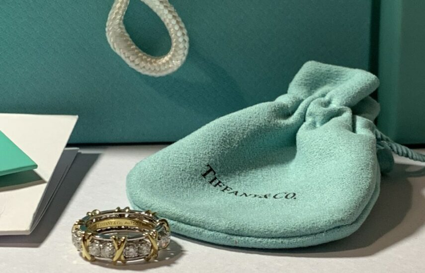 Реплика Кольцо из желтого золота и платины с бриллиантами из Китая