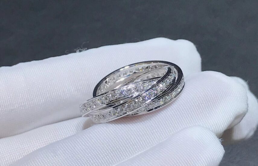 Реплика Бриллиантовое кольцо спираль из Китая