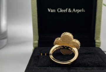 Реплика Magic Alhambra ring из Китая