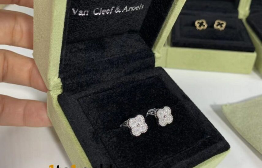 Реплика Sweet Alhambra bracelet из Китая