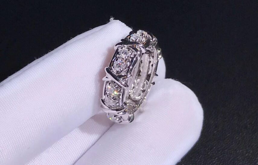 Реплика Кольцо из платины с бриллиантами из Китая