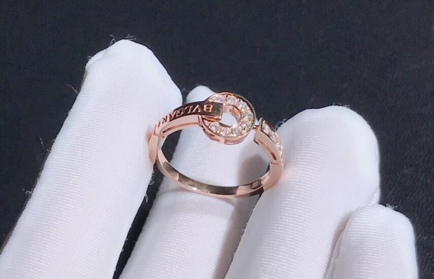 Реплика Кольцо Bvlgari Bvlgari, розовое золото 18 карат, бриллиантовое паве из Китая