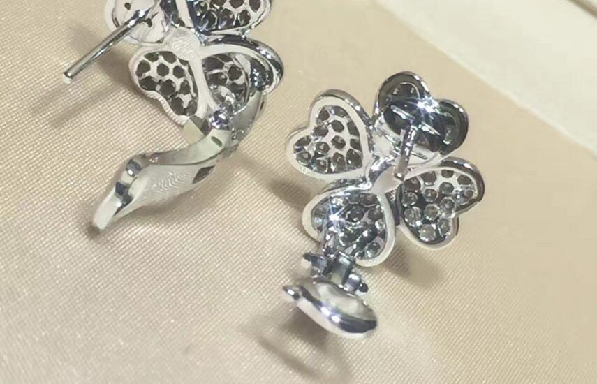 Реплика Серьги Van Cleef & Arpels «Cosmos» из Китая