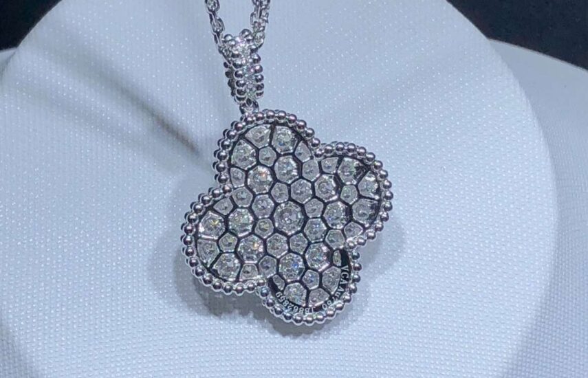 Реплика Подвеска Van Cleef & Arpels «Magic Alhambra» из Китая