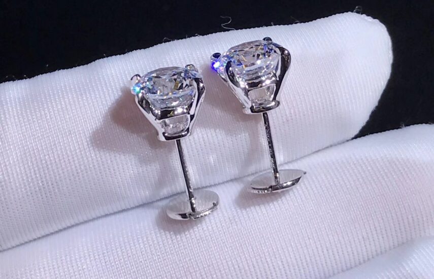 Реплика Пусеты Tiffany & Co. Solitaire с бриллиантами из Китая