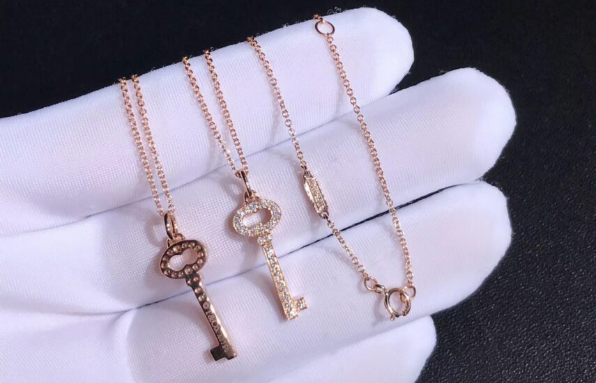 Реплика Подвеска Tiffany & Co White Gold and Diamonds Oval Key Pendant из Китая