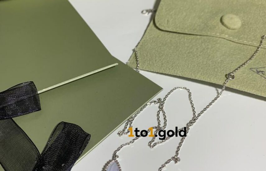 Реплика Vintage Alhambra bracelet / Lucky Alhambra butterfly pendant / Vintage Alhambra pendant из Китая