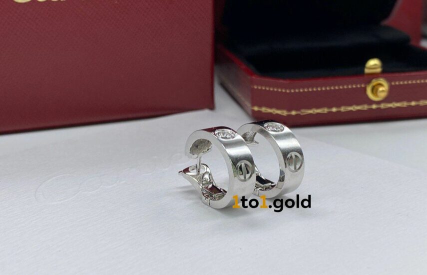 Реплика Cartier LOVE earrings 2 diamonds из Китая
