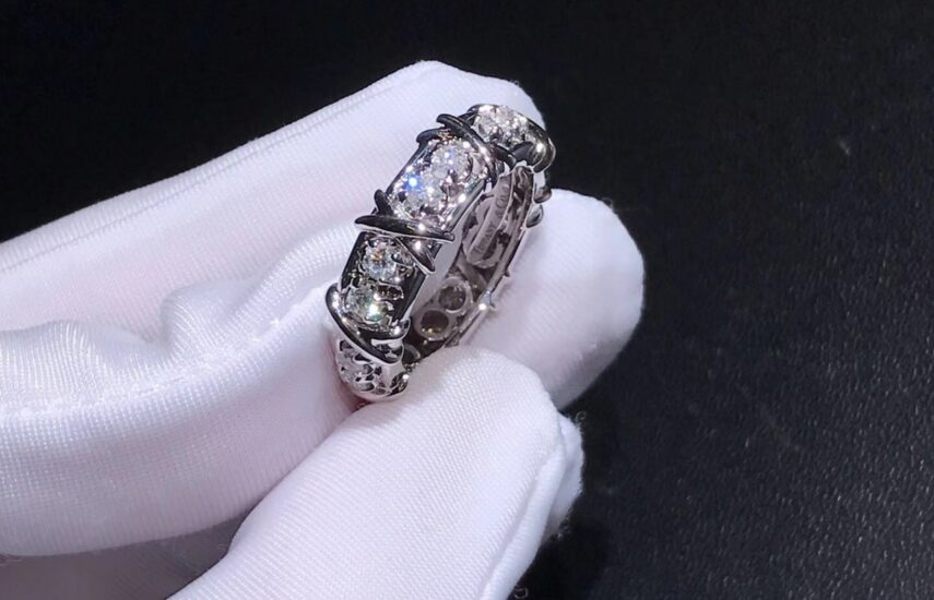 Реплика Кольцо из платины с бриллиантами из Китая
