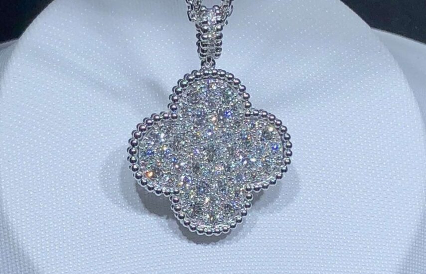 Реплика Подвеска Van Cleef & Arpels «Magic Alhambra» из Китая
