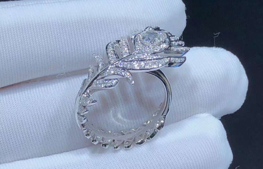 Реплика Кольцо Plume de Paon, малая модель из Китая