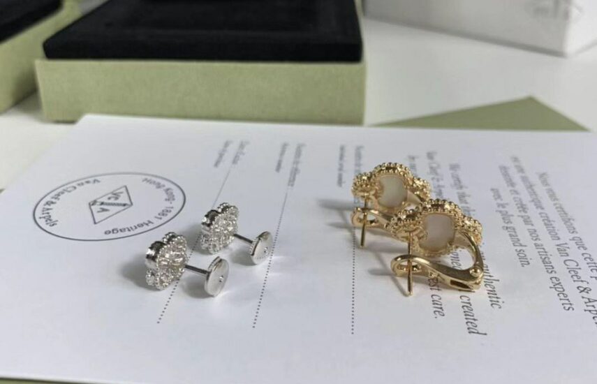 Реплика Sweet Alhambra earstuds & Vintage Alhambra earrings из Китая