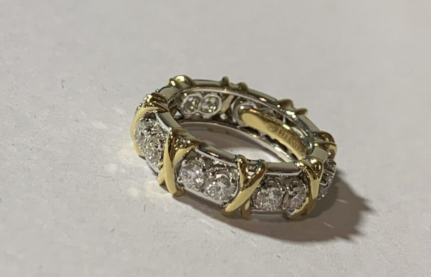 Реплика Кольцо из желтого золота и платины с бриллиантами из Китая