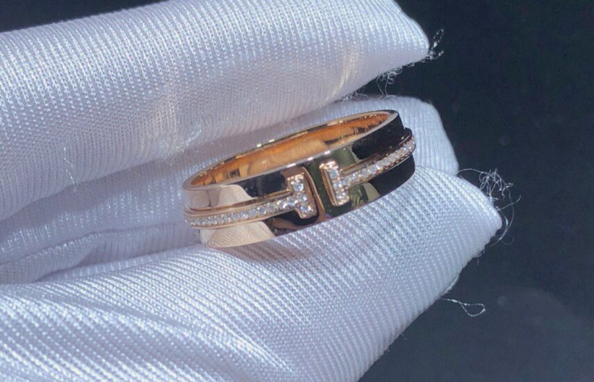 Реплика Узкое кольцо с бриллиантами из розового золота из Китая