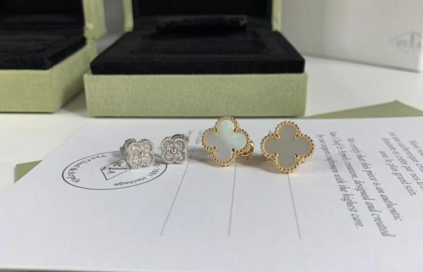 Реплика Sweet Alhambra earstuds & Vintage Alhambra earrings из Китая