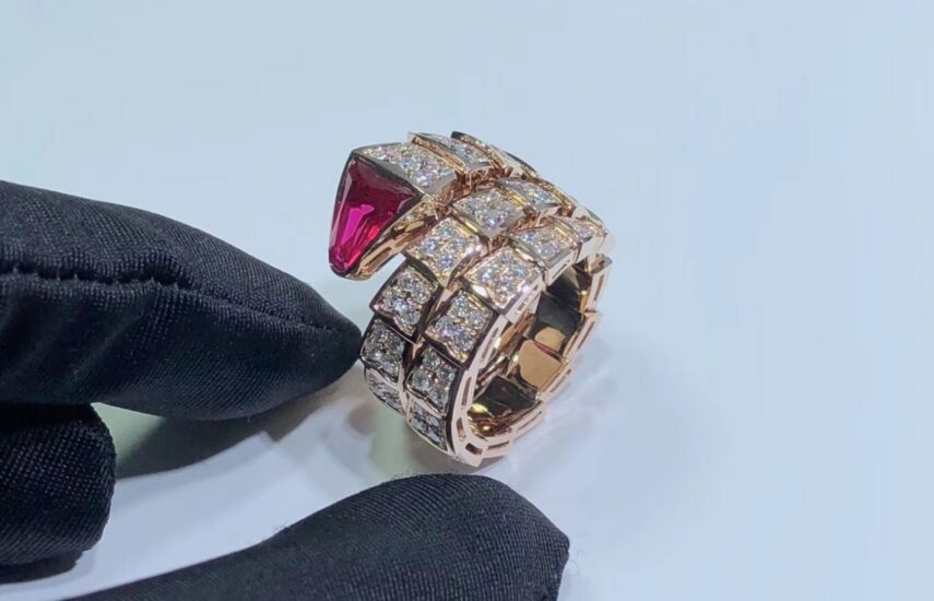 Реплика Bvlgari Serpenti Viper Ring Rose Gold Red из Китая